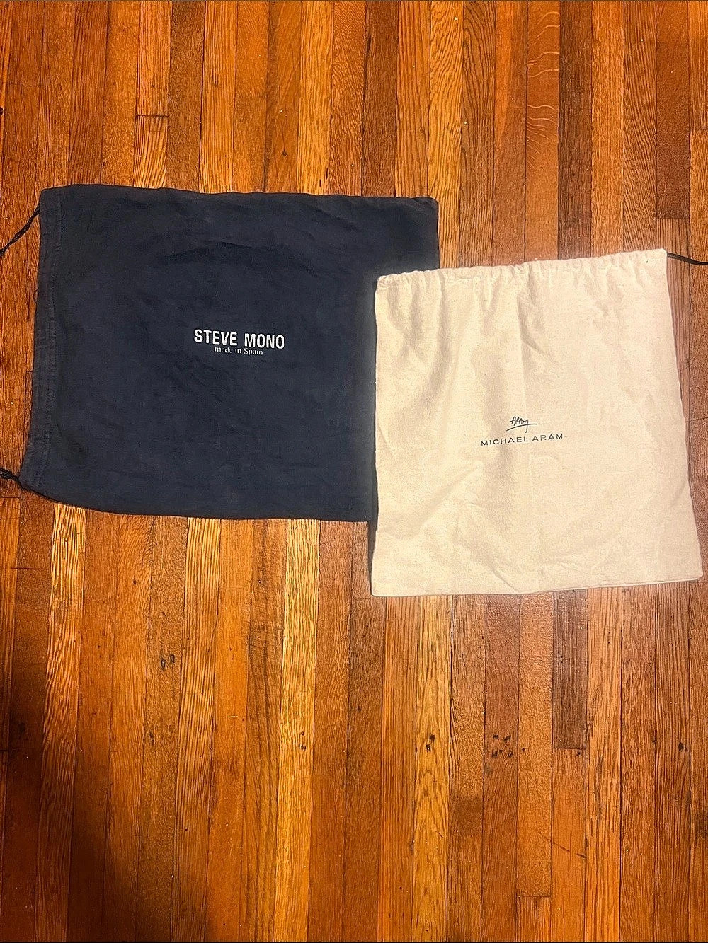 Steve Mono Drawstring Travel dust bag